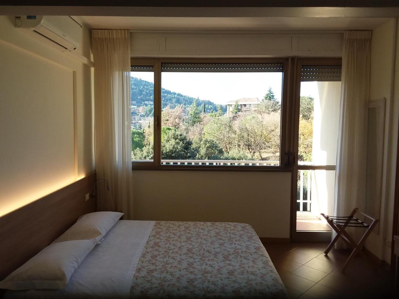 Albergo Nyers Perugia Exterior photo